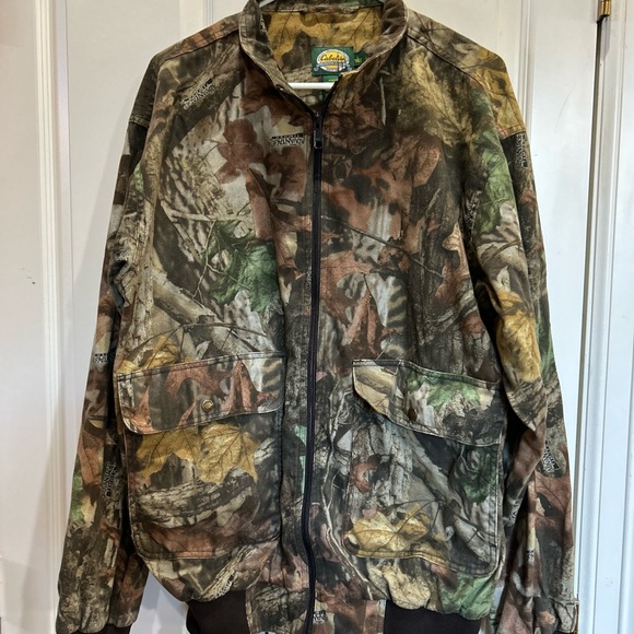 Cabela’s man large camo hunting jacket - Picture 3 of 9